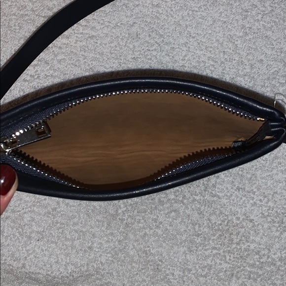 Michael kors fannypack - Picture 3 of 4